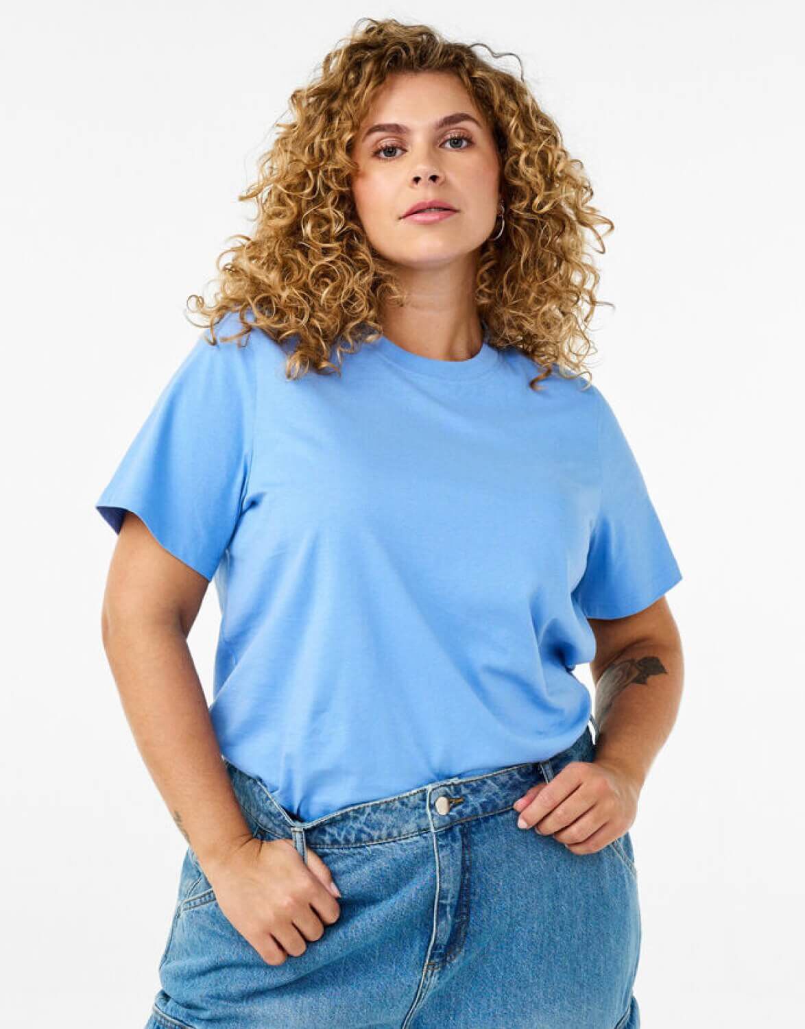 T-shirts & toppar 2 f&ouml;r 380