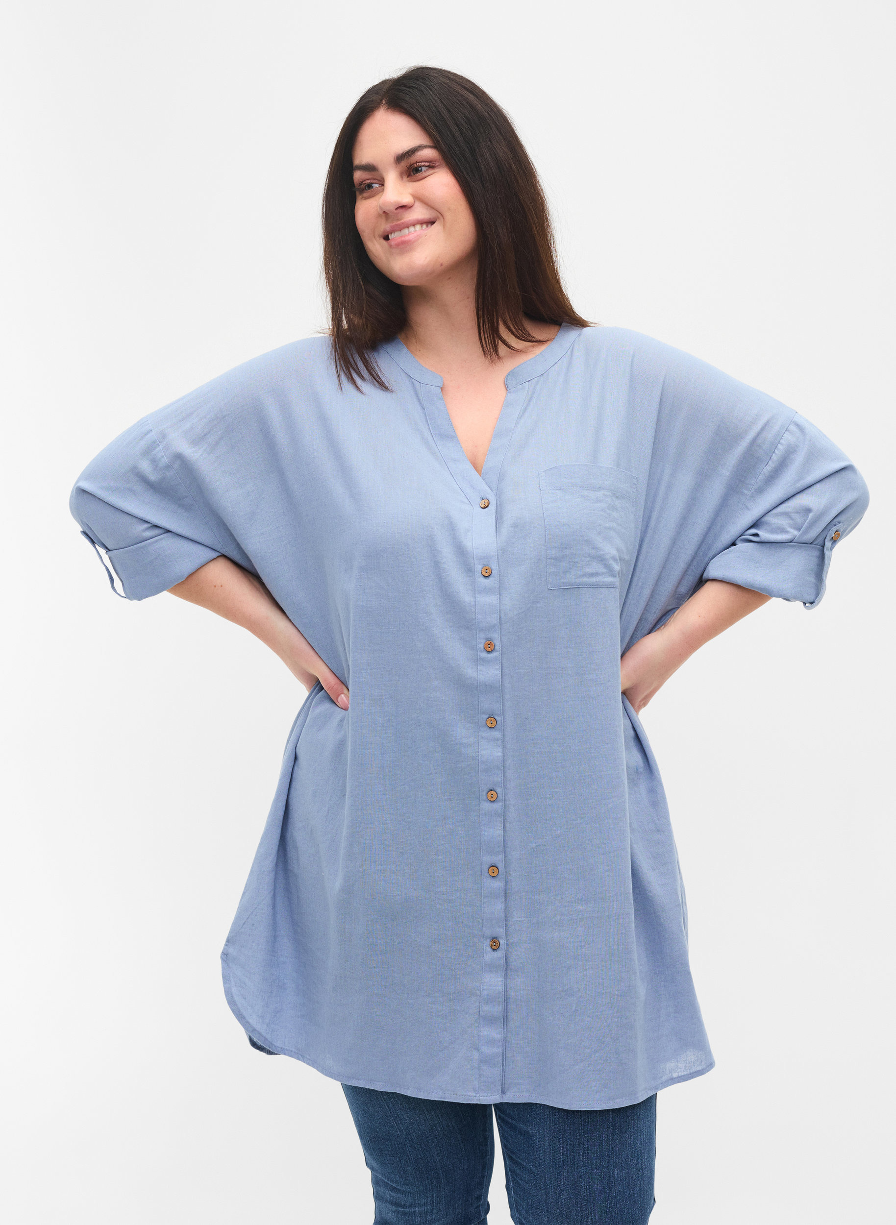 Blus med 3/4-ärmar och knäppning, Troposphere, Model