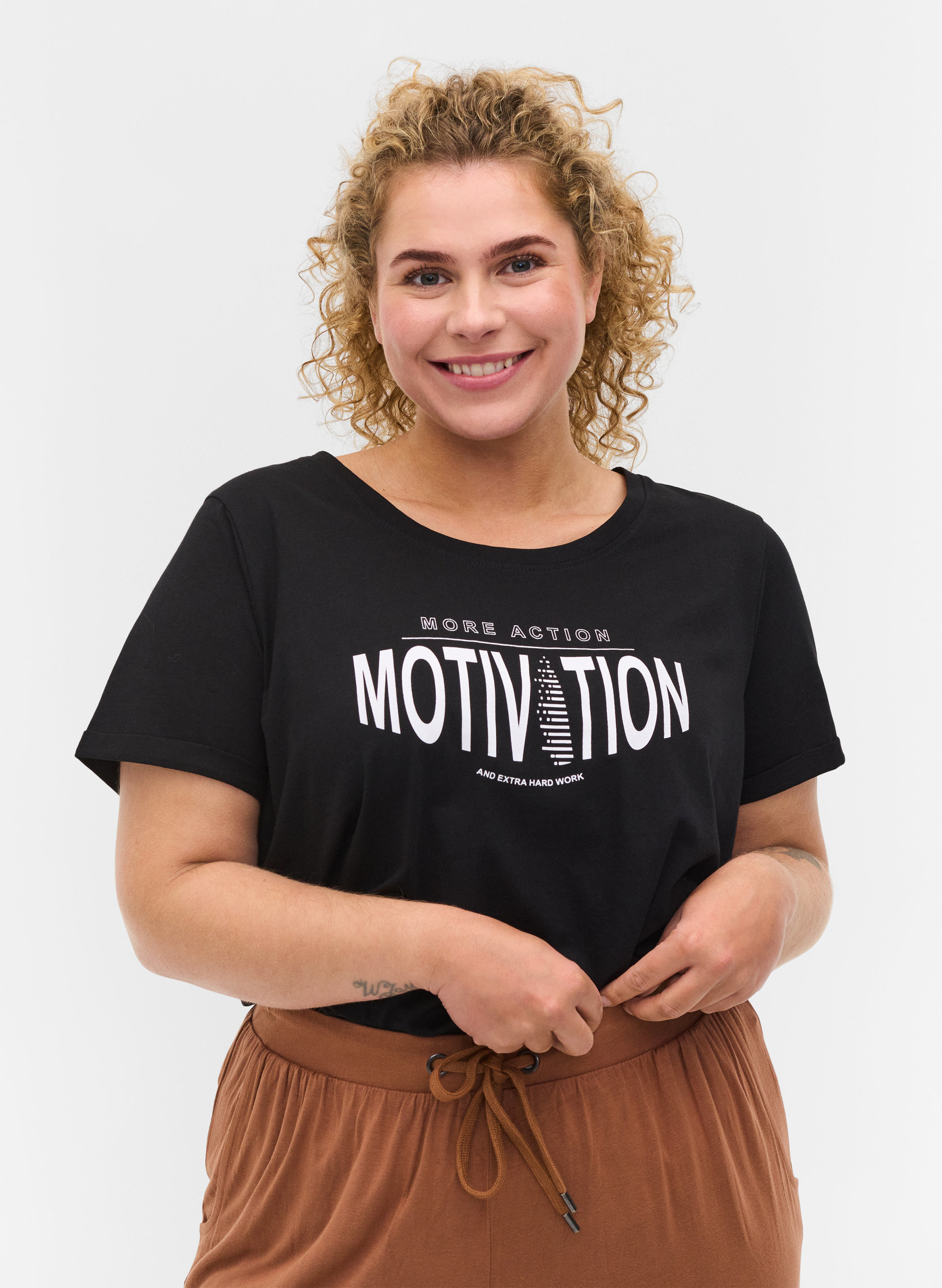  T-shirt till träning med print, Black More Action, Model image number 0