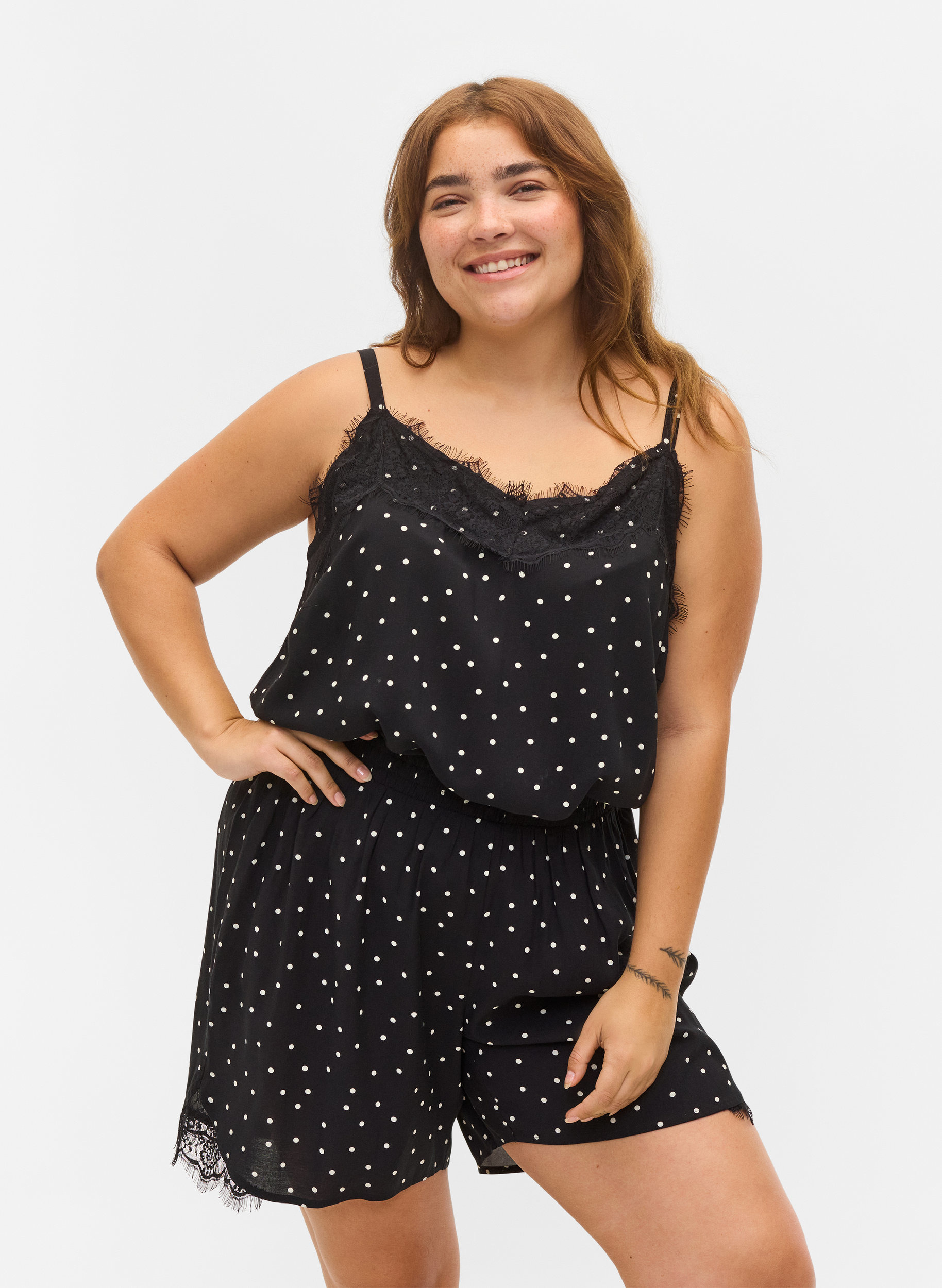 Prickiga nattshorts i viskos, Angora Dot, Model