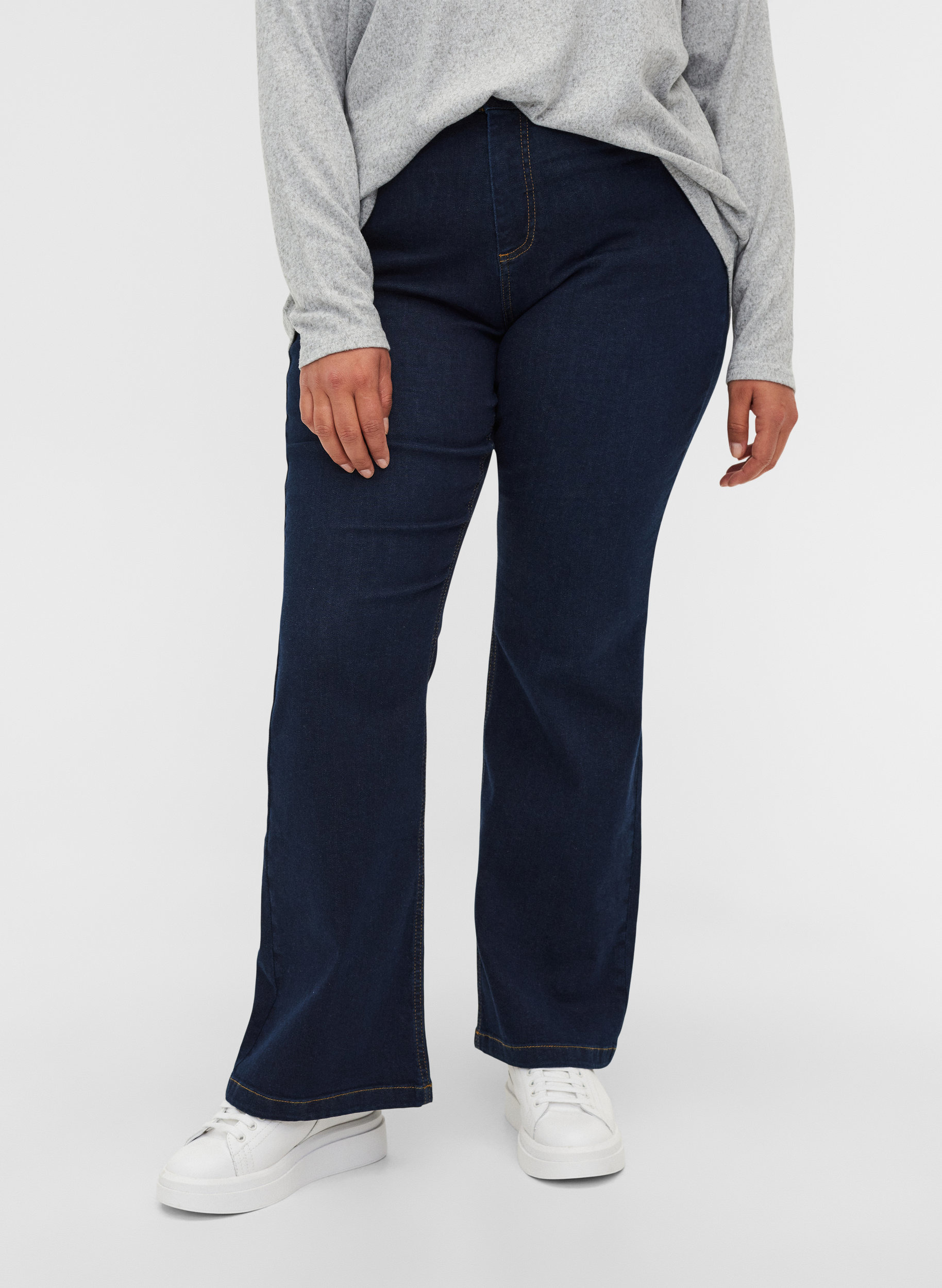 Ellen jeans med bootcut och hög midja, Dark blue denim, Model image number 2