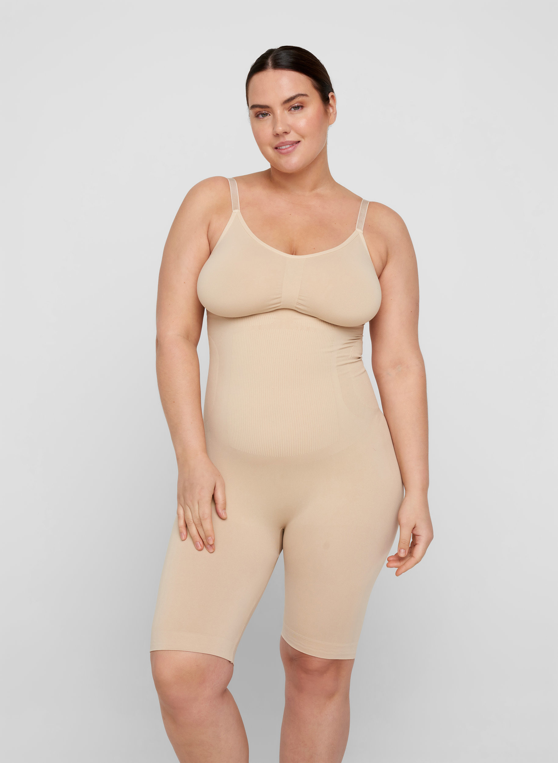 Shapedräkt, Nude, Model