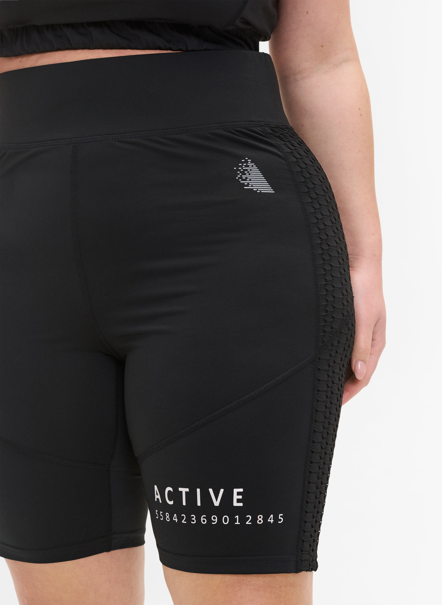 Träningsshorts med kroppsnära passform och texttryck, Black, Model