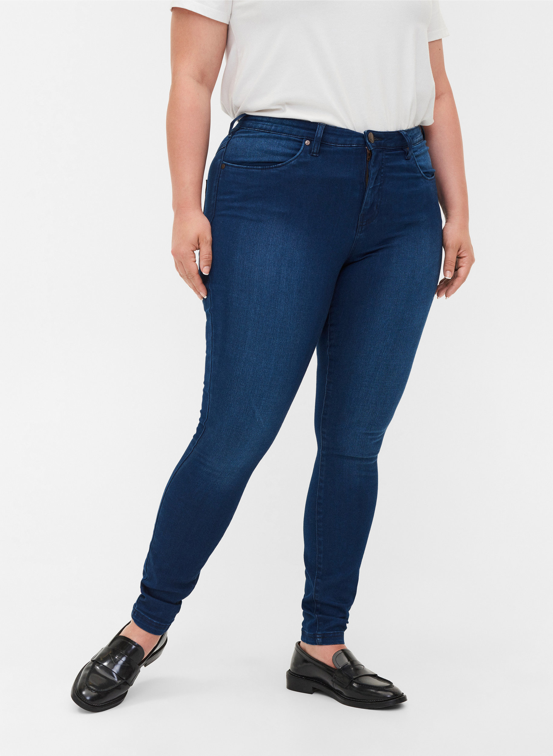 Super slim Amy jeans med hög midja, Blue denim, Model image number 4
