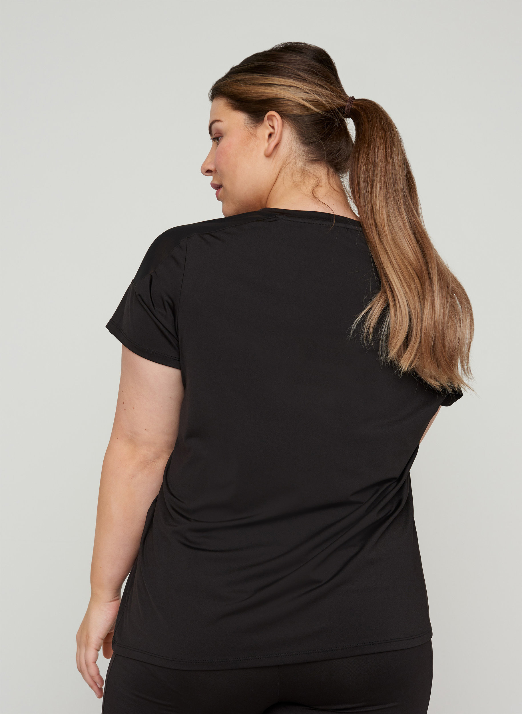 Tränings-t-shirt med mesh, Black, Model image number 1