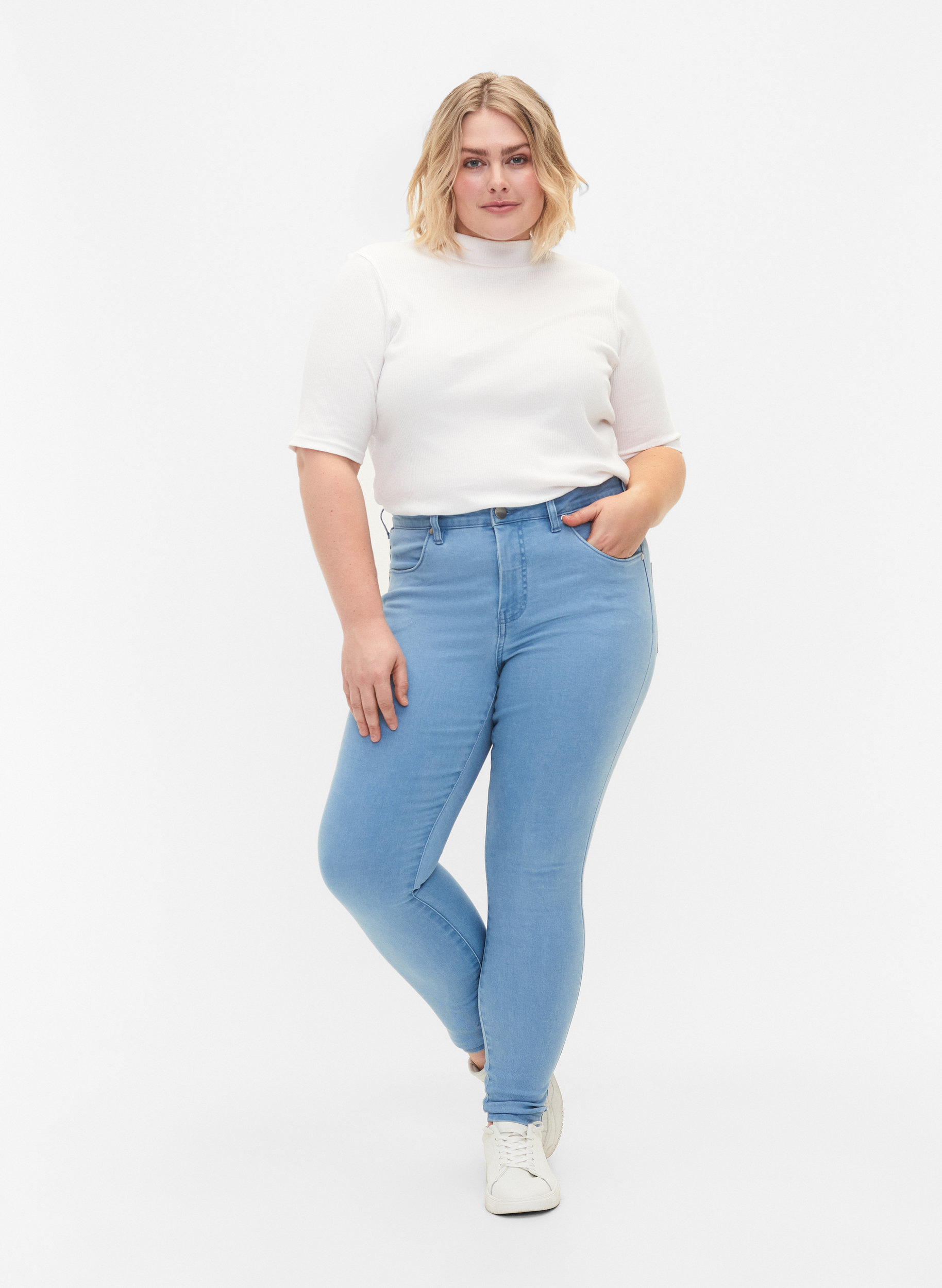 Super slim Amy jeans med hög midj, Ex Lt Blue, Model