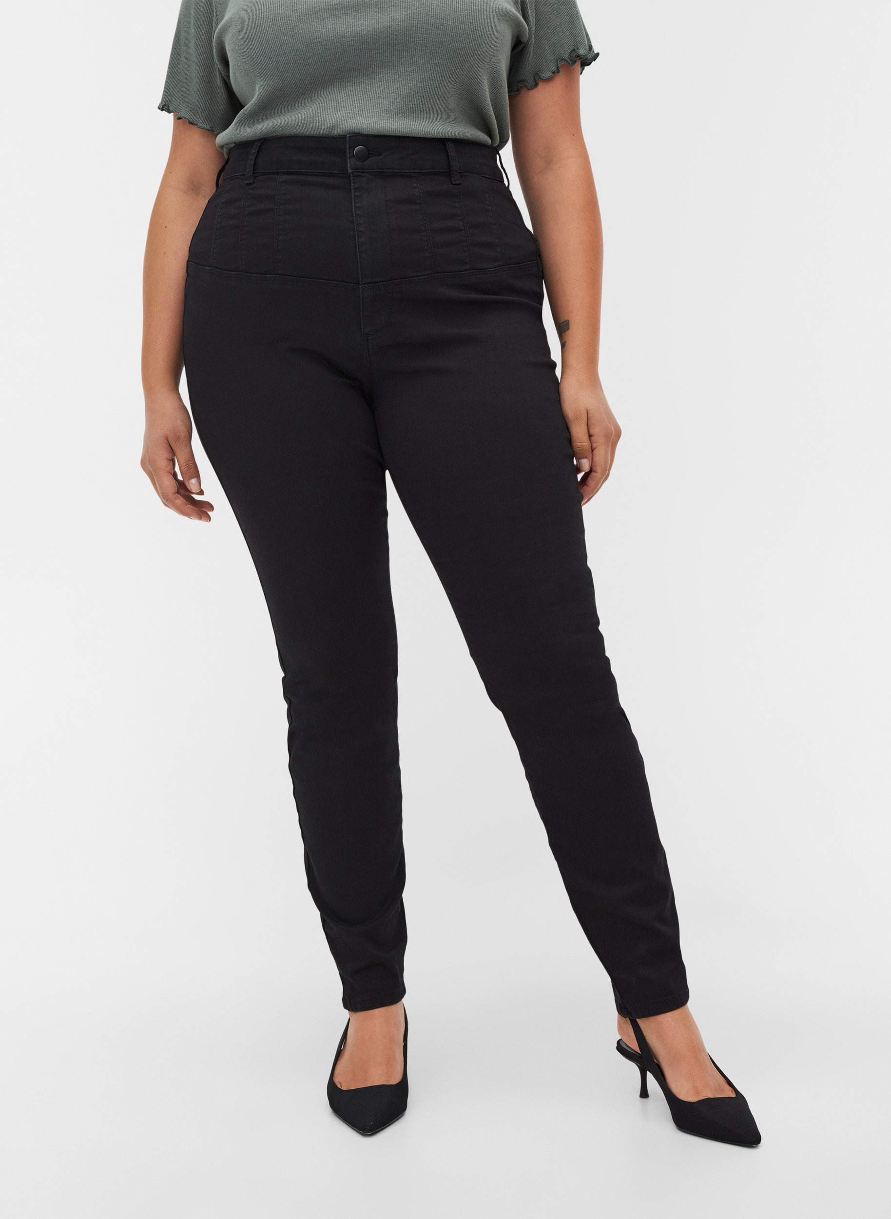 Bea jeans med väldigt hög midja, Black, Model image number 2