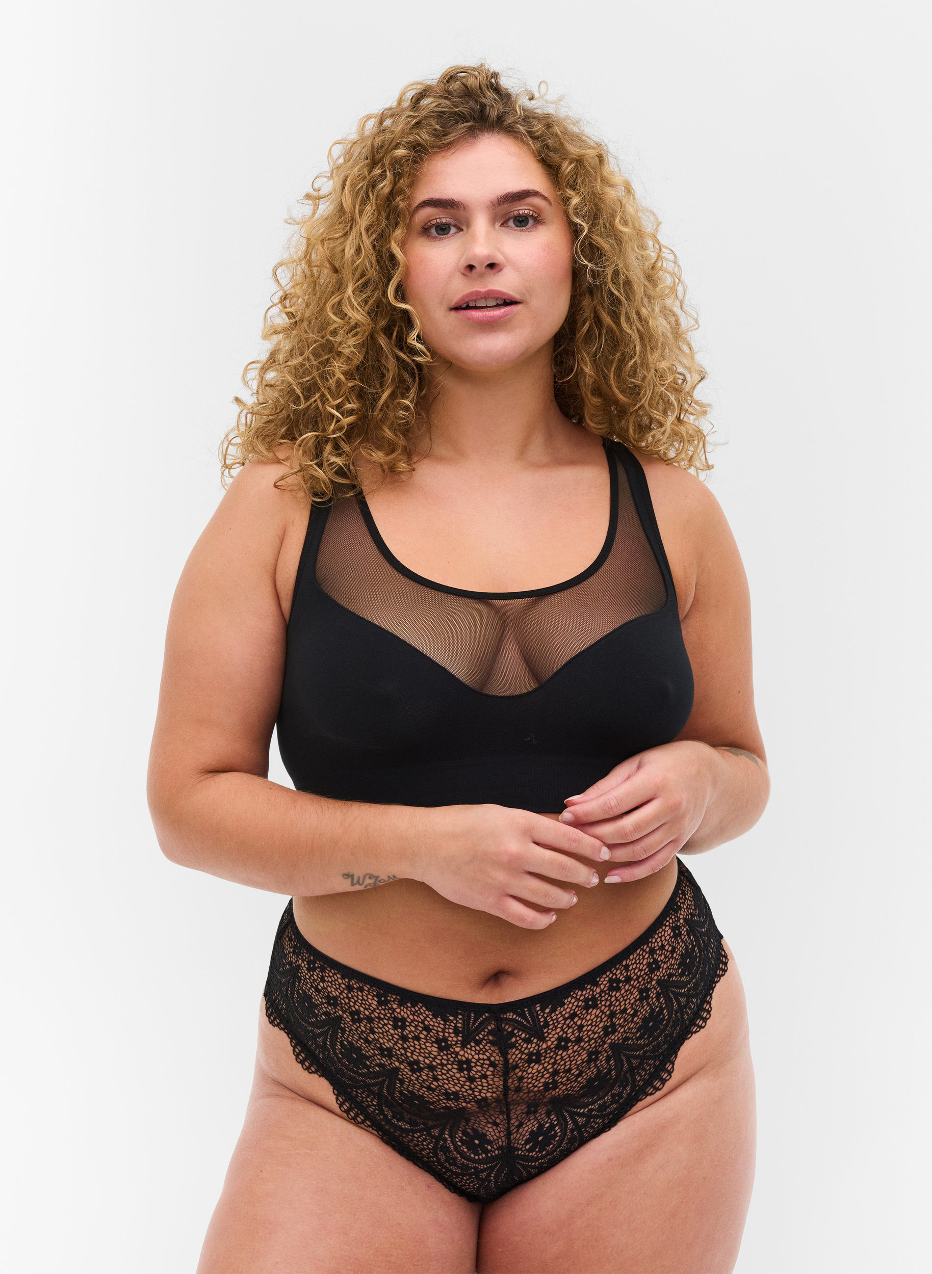 Spetstrosa med normal midjehöjd, Black, Model