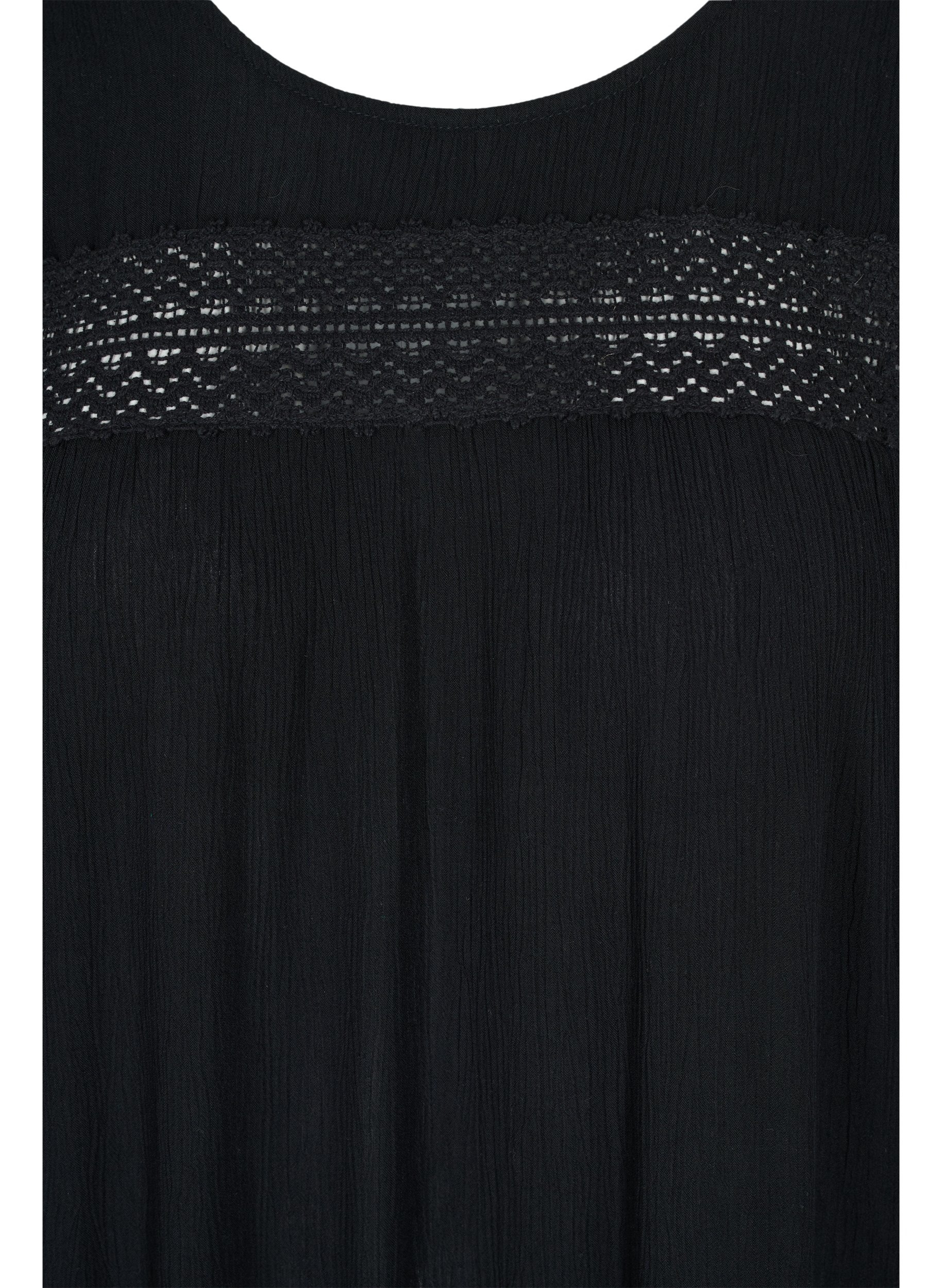 Viskosklänning med spetsdetaljer, Black, Packshot image number 2